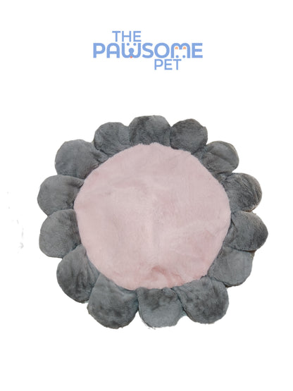 Pawsome's Flower Plush Pet Bed
