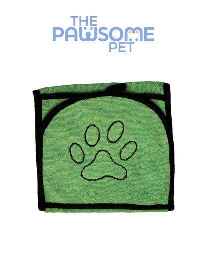 pet towel with two hand pockets green